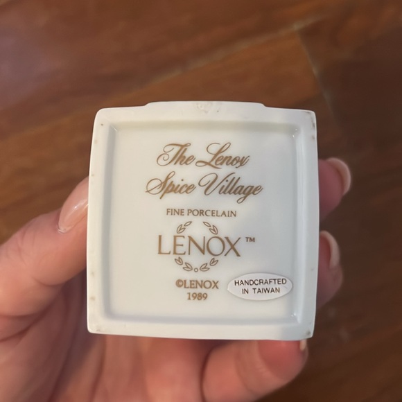 LENOX SPICE VILLAGE Vintage 1989 Tarragon Spice Jar Never Used - Picture 5 of 6